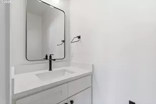 2945 NE 57th Ave, Portland, OR 97213 - Photo 9