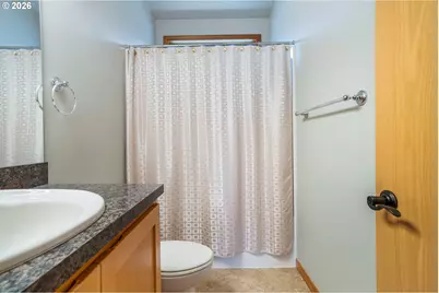 2030 Lakeland Way, Eugene, OR 97408 - Photo 23