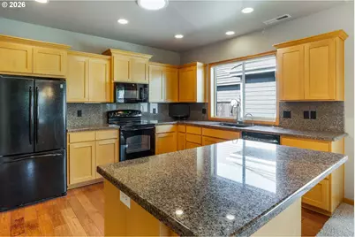 2030 Lakeland Way, Eugene, OR 97408 - Photo 9