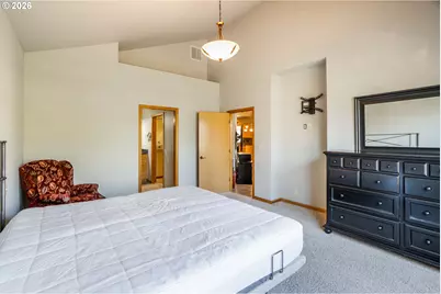 2030 Lakeland Way, Eugene, OR 97408 - Photo 15