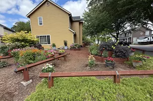 110 Calumet Ave, Eugene, OR 97404 - Photo 3