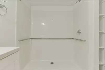 9837 NE Irving St #301, Portland, OR 97220 - Photo 11