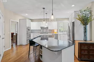 9930 SW Lumbee Ln, Tualatin, OR 97062 - Photo 5