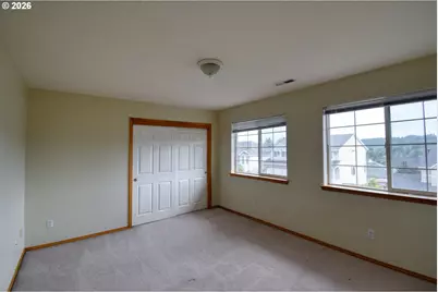 15315 SE Ogden Dr, Portland, OR 97236 - Photo 13