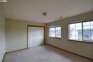 15315 SE Ogden Dr, Portland, OR 97236 - Photo 13