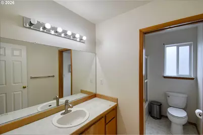 15315 SE Ogden Dr, Portland, OR 97236 - Photo 15