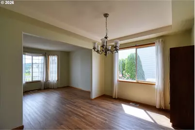 15315 SE Ogden Dr, Portland, OR 97236 - Photo 5