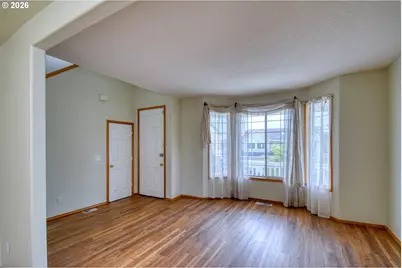 15315 SE Ogden Dr, Portland, OR 97236 - Photo 3