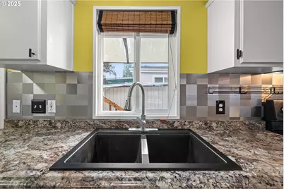 835 SE 1st Ave #64, Canby, OR 97013 - Photo 21