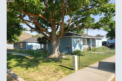 205 W Adams St, Huntington, OR 97907 - Photo 1