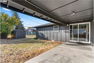 310 W Broadway St, Goldendale, WA 98620 - Photo 23