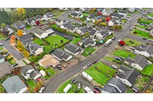 35419 Helen's Way, Saint Helens, OR 97051 - Photo 9