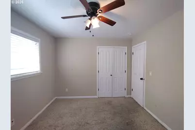297 NW 17th St, Ontario, OR 97914 - Photo 5