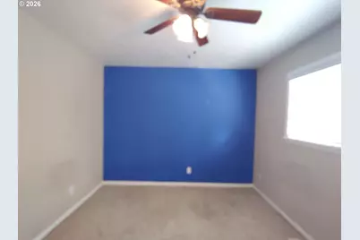 297 NW 17th St, Ontario, OR 97914 - Photo 3