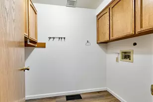 2135 Country Club Terrace, Woodburn, OR 97071 - Photo 19