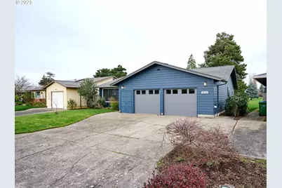 2135 Country Club Ter, Woodburn, OR 97071 - Photo 23