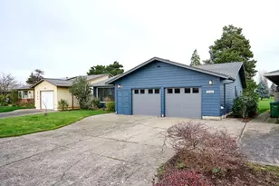 2135 Country Club Terrace, Woodburn, OR 97071 - Photo 23