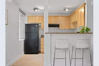 1205 SW Cardinell Dr #607, Portland, OR 97201 - Photo 11