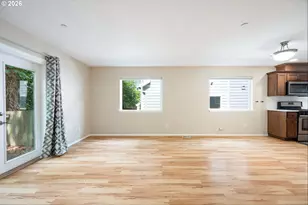 12619 SE Lydia Ct, Portland, OR 97236 - Photo 5
