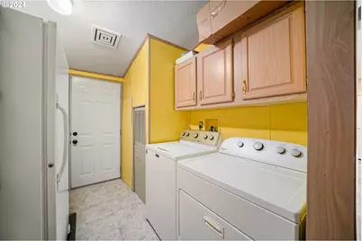 835 SE 1st Ave #14, Canby, OR 97013 - Photo 21