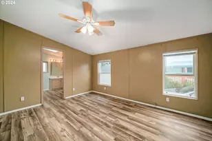 835 SE 1st Ave, Canby, OR 97013 - Photo 13