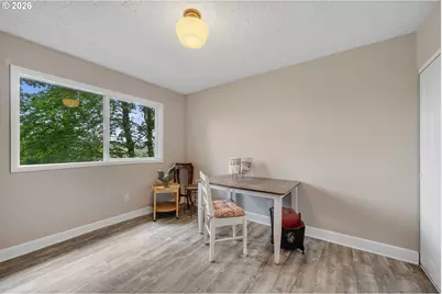 1015 SW Bertha Blvd, Portland, OR 97219 - Photo 15