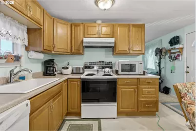 2710 SE Courtney Ave, Milwaukie, OR 97222 - Photo 9