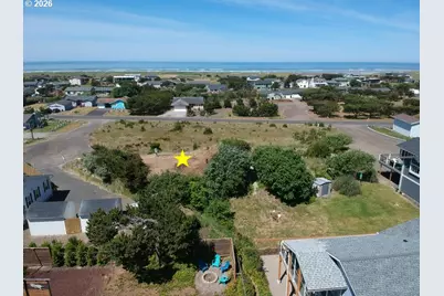 807 346th Pl, Ocean Park, WA 98640 - Photo 5