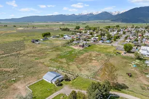 710 School St, Haines, OR 97833 - Photo 17