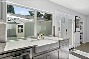 1908 Bonniebrae Dr, Lake Oswego, OR 97034 - Photo 13