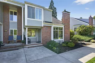 1908 Bonniebrae Dr, Lake Oswego, OR 97034 - Photo 1