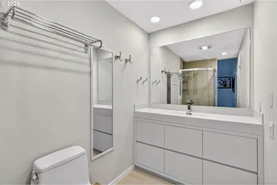 1908 Bonniebrae Dr, Lake Oswego, OR 97034 - Photo 31