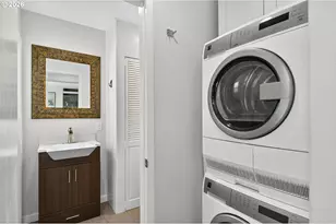 1908 Bonniebrae Dr, Lake Oswego, OR 97034 - Photo 21