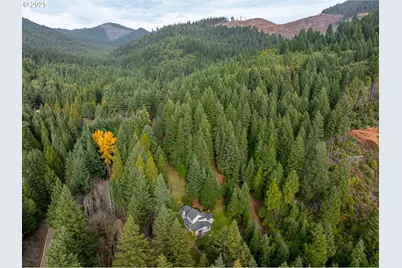 1871 McCullough Creek Rd, Glendale, OR 97442 - Photo 3