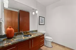 1830 NW Riverscape St, Portland, OR 97209 - Photo 25