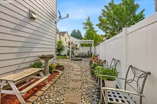 2550 Edgewater Dr, Woodburn, OR 97071 - Photo 25