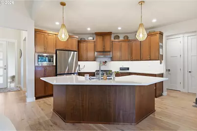 2575 Crescent Ave, Eugene, OR 97408 - Photo 13