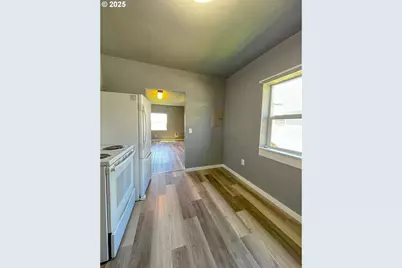 204 SE 12th St, College Place, WA 99324 - Photo 25