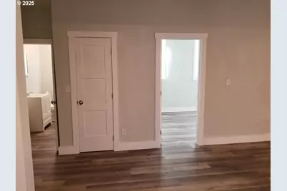 204 SE 12th St, College Place, WA 99324 - Photo 9