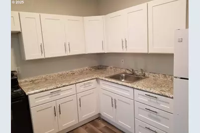 204 SE 12th St, College Place, WA 99324 - Photo 7