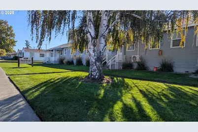 204 SE 12th St, College Place, WA 99324 - Photo 37