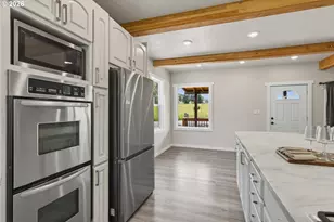 204 Conger Rd, Castle Rock, WA 98611 - Photo 9