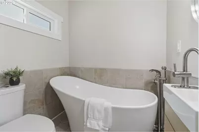 204 Conger Rd, Castle Rock, WA 98611 - Photo 11