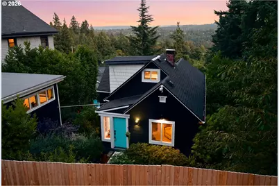 3810 SW Grover St, Portland, OR 97221 - Photo 3