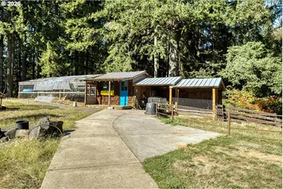32355 Coal Creek Rd, Scappoose, OR 97056 - Photo 11