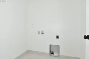 5622 SE 142nd Pl, Portland, OR 97236 - Photo 27