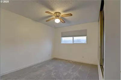 3414 Columbia View Dr, The Dalles, OR 97058 - Photo 11