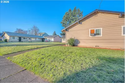 8323 8329 N Dwight Ave, Portland, OR 97203 - Photo 3