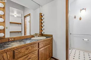 2031 NE Josephine Dr, Hillsboro, OR 97124 - Photo 19