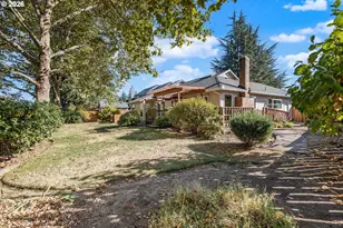 2031 NE Josephine Dr, Hillsboro, OR 97124 - Photo 29